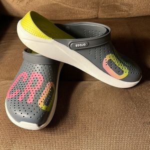 Crocs Unisex Slip ons